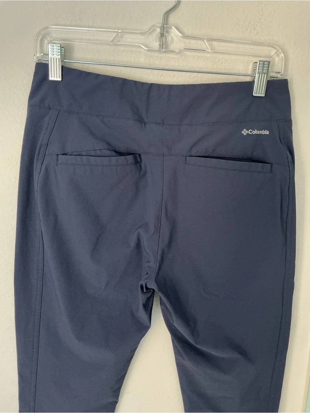 Columbia Women’s Navy Tapered Pants / Hiking / Travel Pants